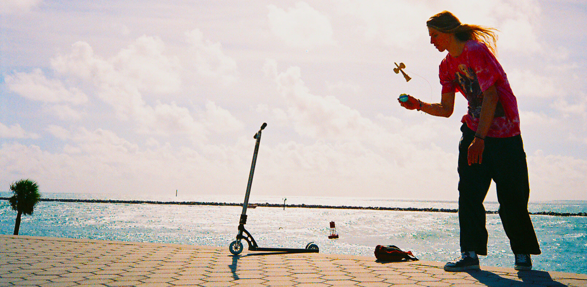 Kendama Pro model Juzzy Carter - Bleu/Jaune