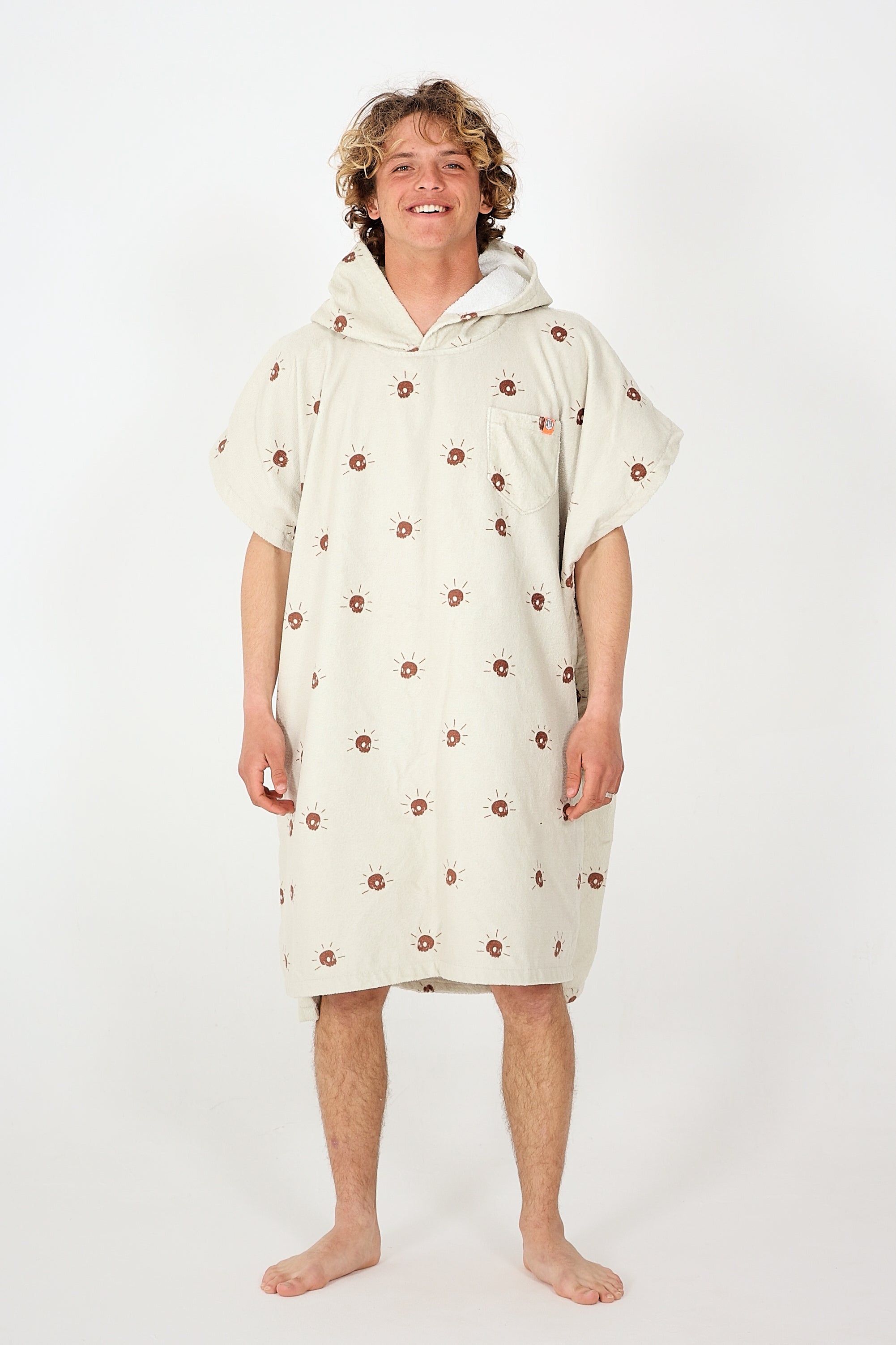 Poncho Skulls - CREAM