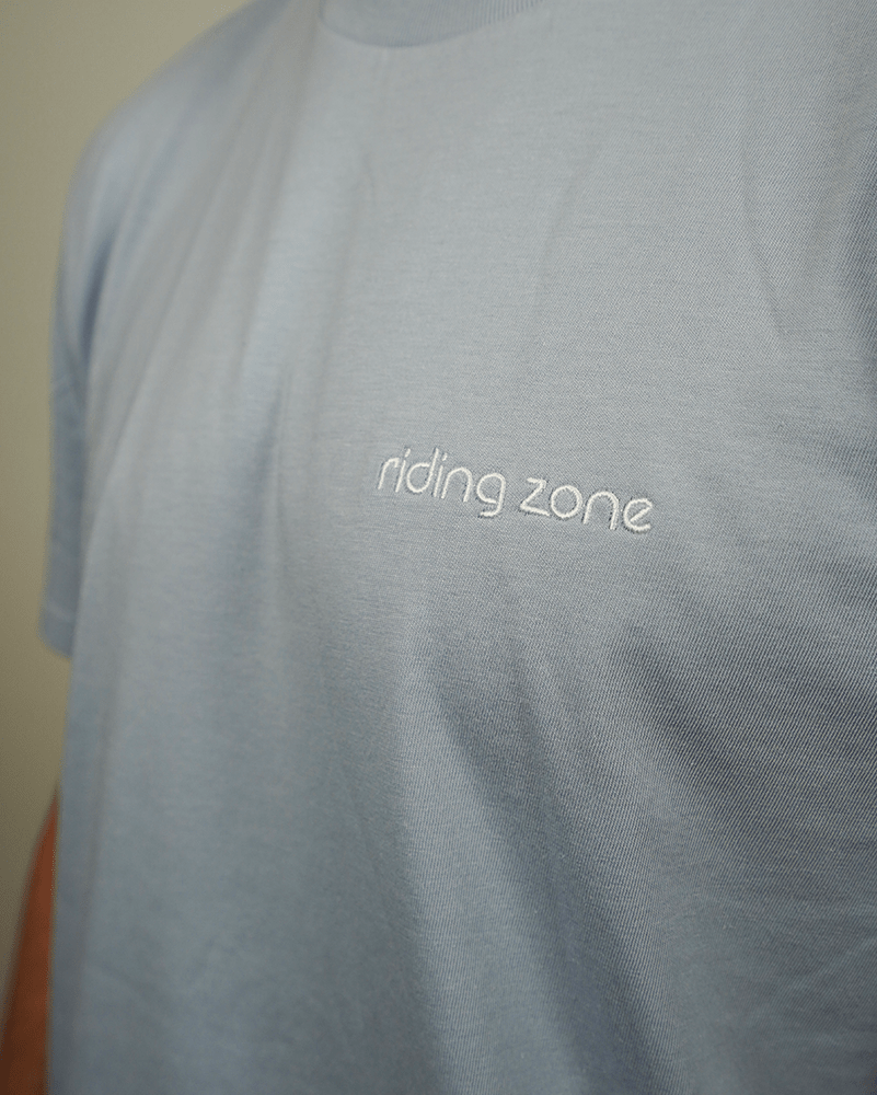 T-shirt brodé - Baby Blue